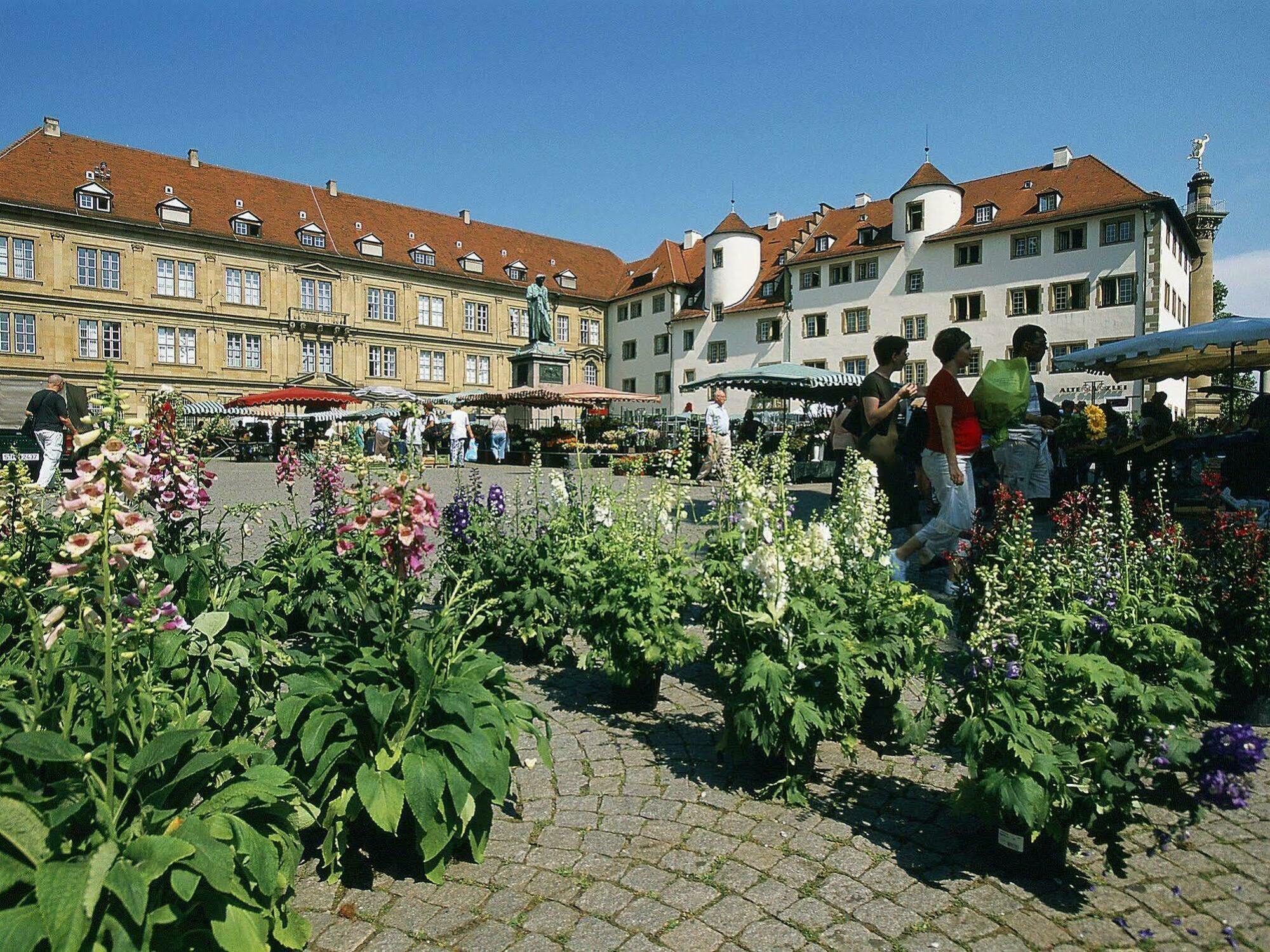 ibis Stuttgart Centrum Exterior foto